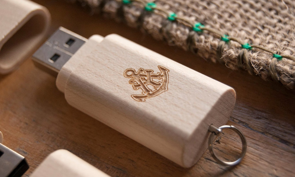 madera láser usb